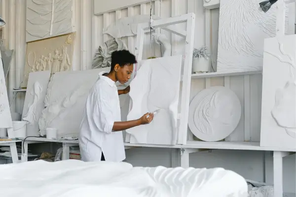 Arte Sem Moldura: Tendência Minimalista para Ambientes Compactos